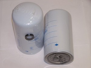 Фильтр топливный P550881